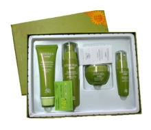 诗婷露雅 坚果保湿锁水欣享礼盒4件（清爽型/滋润型）