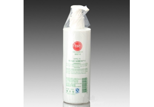 医肤基 维他命C幼滑修护水240ml